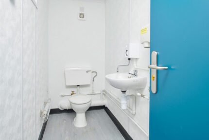 12Ft x 9Ft 2+1 Jackleg Toilet Cabin - Buy Shipping Container